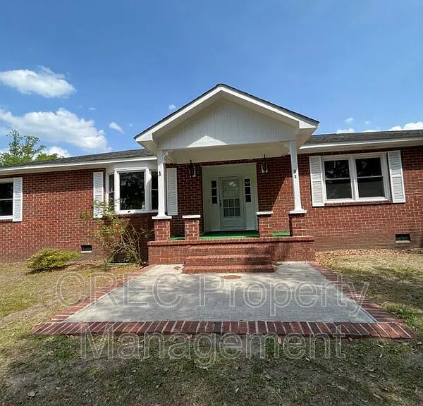 1132 Children Rd — Photo 2