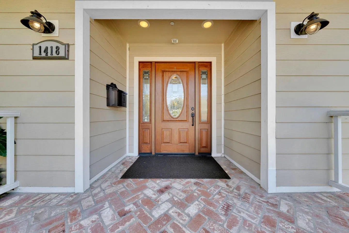3 bed, 1660 sqft, $5,200 — Photo 3