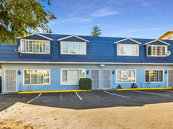 21825 30th Ave S, Seattle, WA 98198