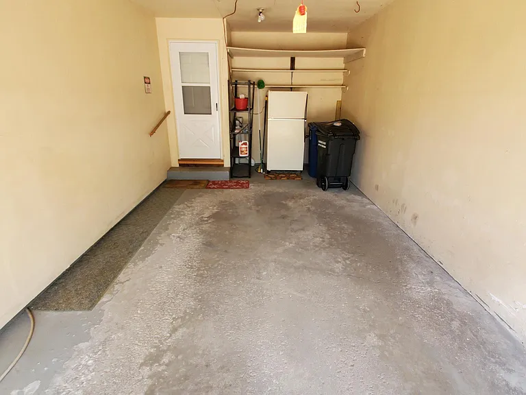 210 Bacon Ave — Photo 11