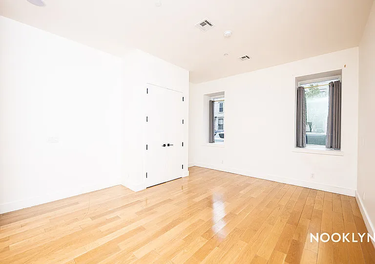 783 Knickerbocker Ave #210 — Photo 12