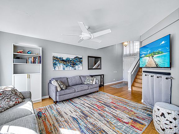 3rd image of 1263 River Ash Ct