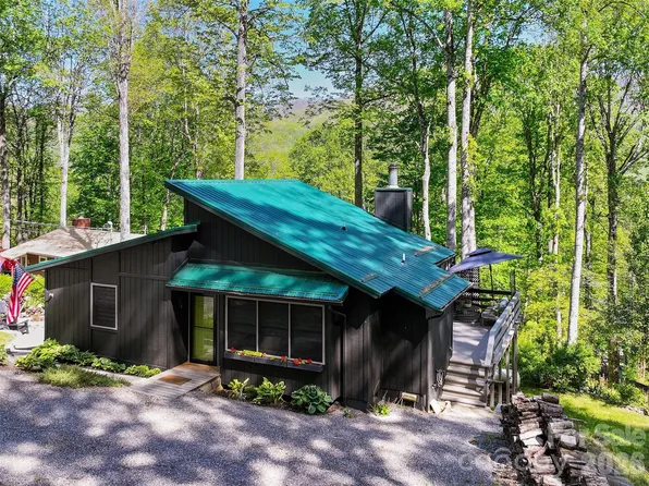 191 Forest Dr, Maggie Valley, NC 28751