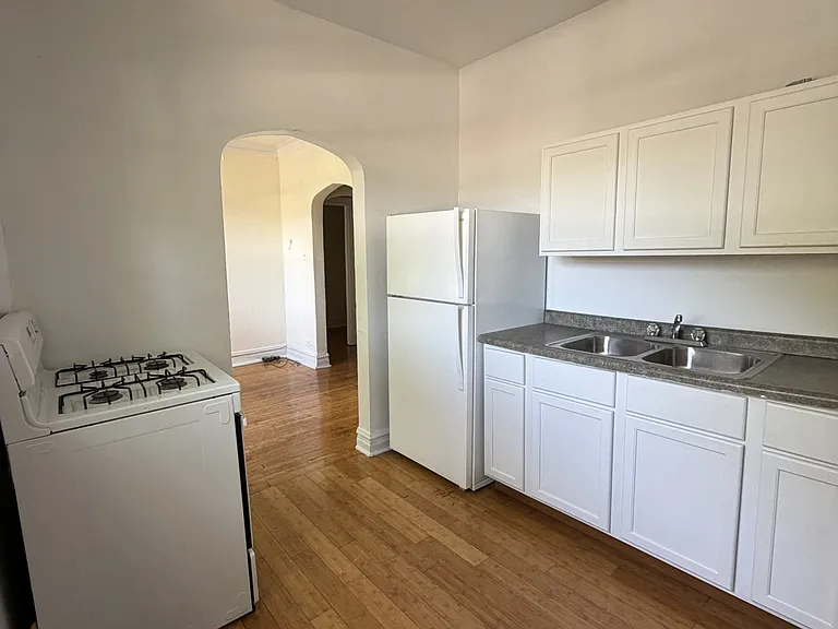 4955 N Whipple St #1E — Photo 9