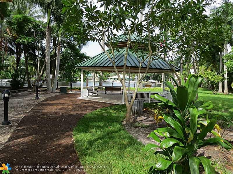 1st image of 104 Coconut Dr