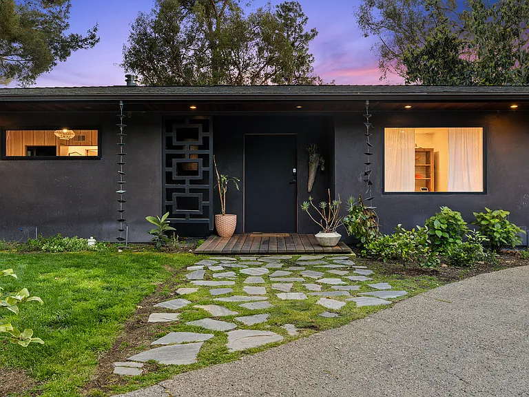 8052 Woodrow Wilson Dr — Photo 52