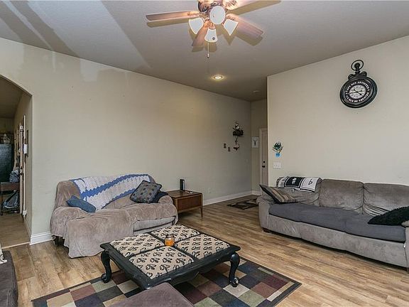 4th image of 1 Pawle Cir