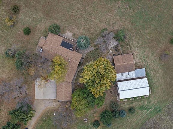 3rd image of 8701 E Maple St
