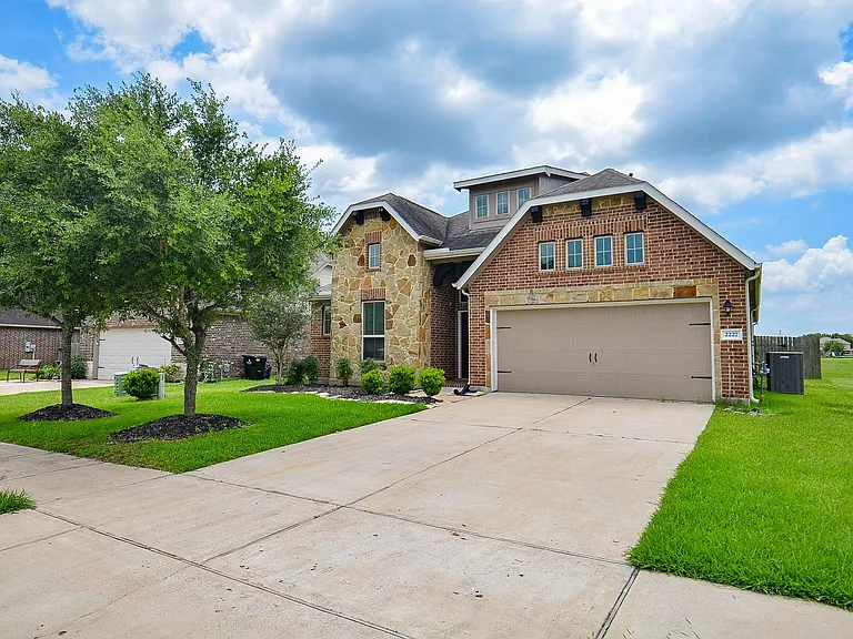2227 Leonetti Ln — Photo 4