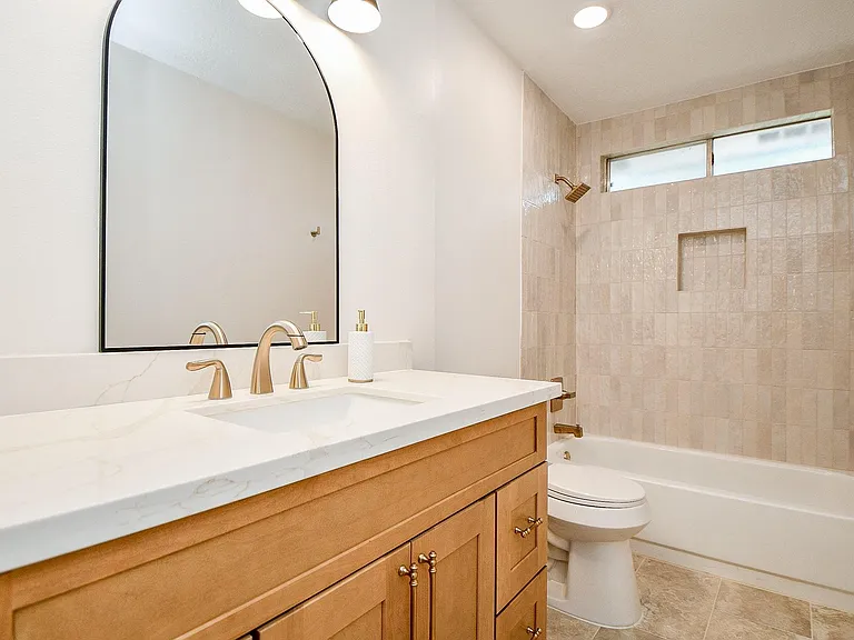 21 Edgewood Forest Ct — Photo 25