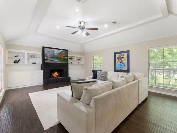 748 Talmalge Hall Dr, Conroe, TX 77302