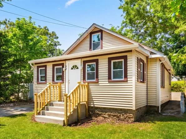 82 Adirondack Drive, Selden, NY 11784