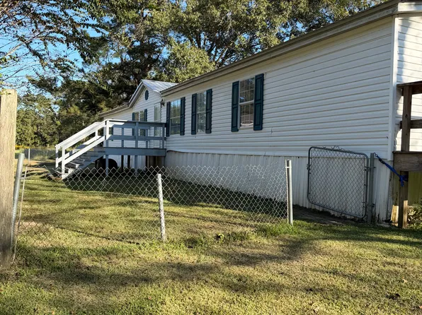 13480 Liberty Ln, Saint Amant, LA 70774