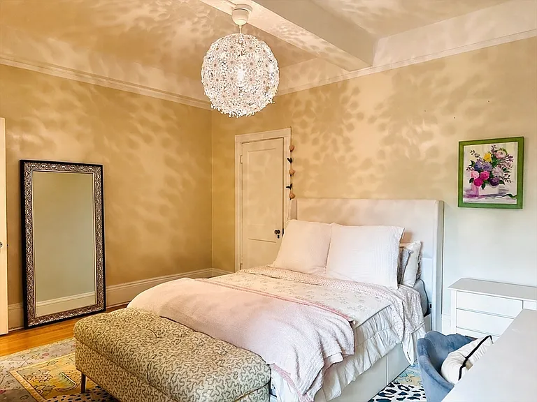 1080 Beacon St #3C — Photo 9