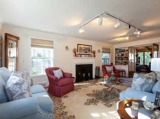 32 Crescent Rd, Port Washington, NY 11050