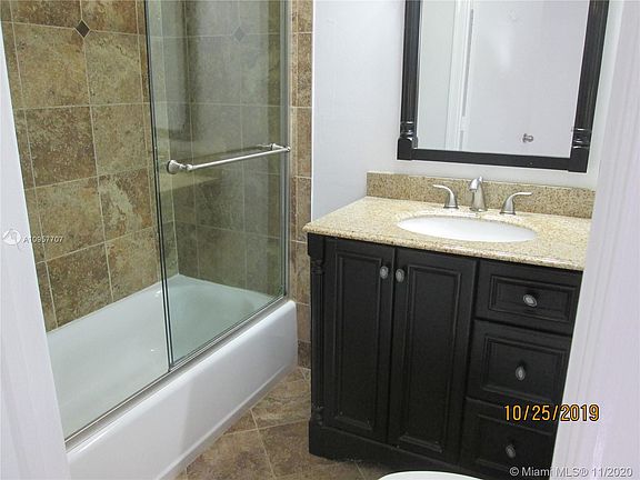 4th image of 204 Congressional Way #204