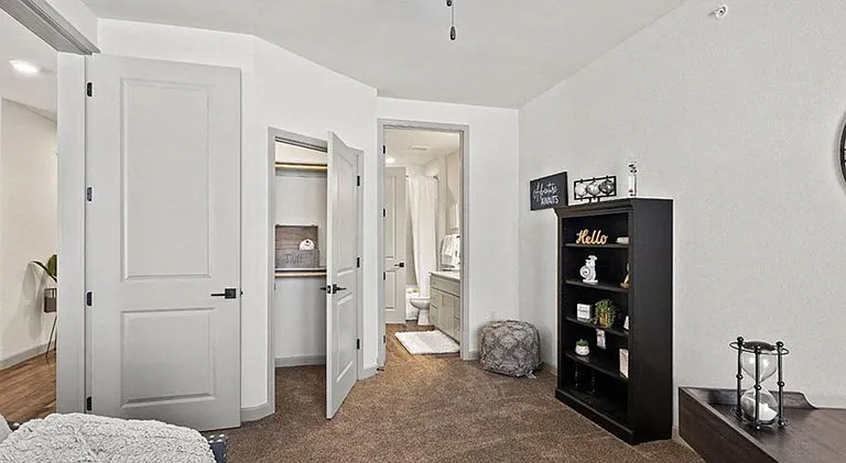 The Villas at Ridgeview Falls Apartments — Photo 15