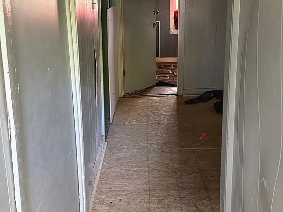 2nd image of 1482 Cameron St