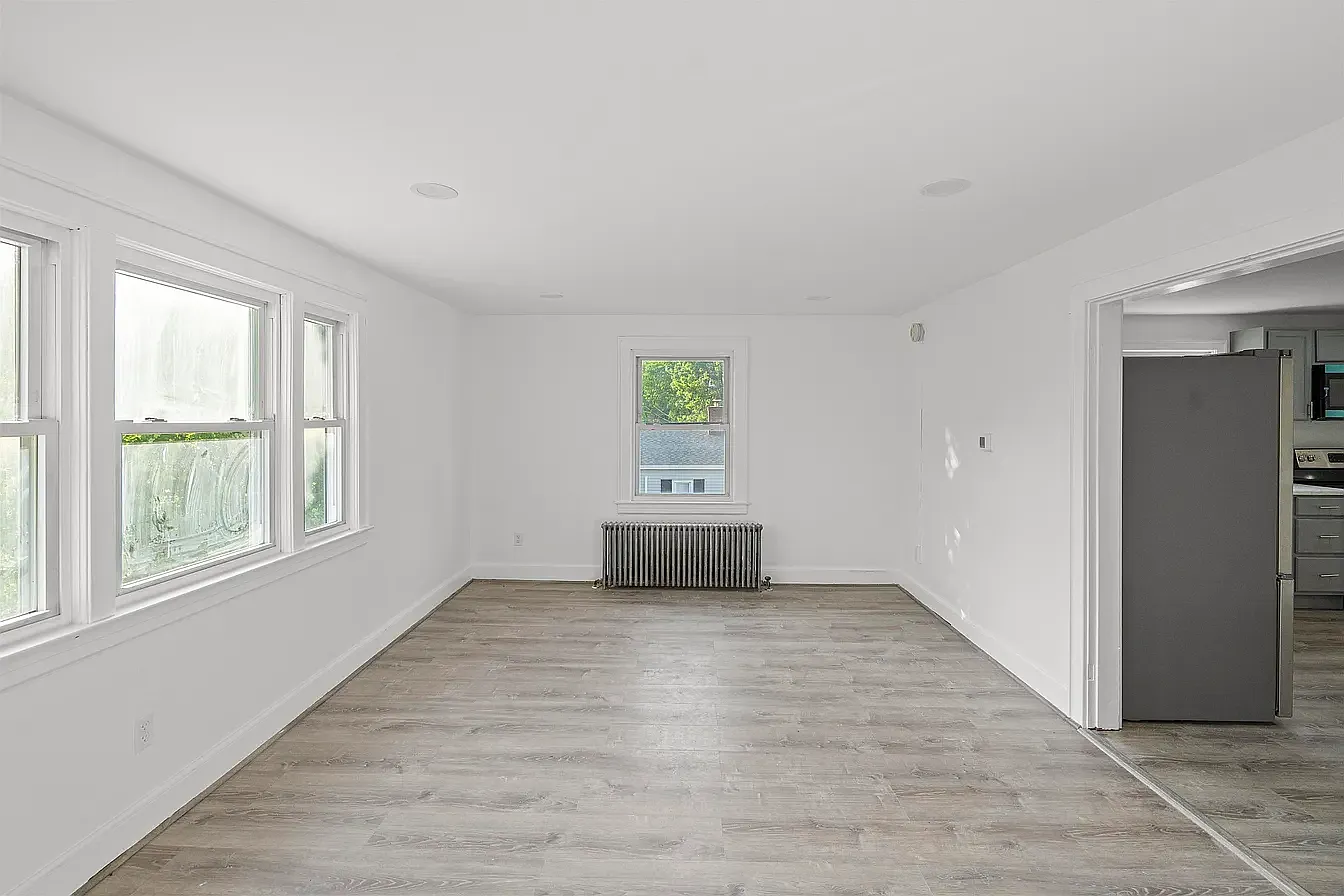 3 bed, 1500 sqft, $2,700 — Photo 4