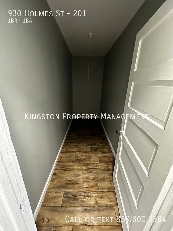 Building Photo - 930 Holmes St #201