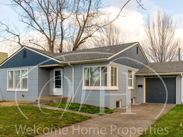 24 NE Ash, 24 NE Ash Ave, College Place, WA 99324