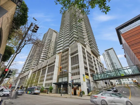 898 Carnarvon St #1803, New Westminster, BC V3M 0C3