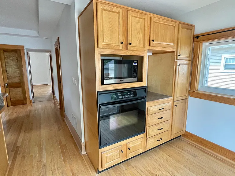 1667 Richmond Dr — Photo 15