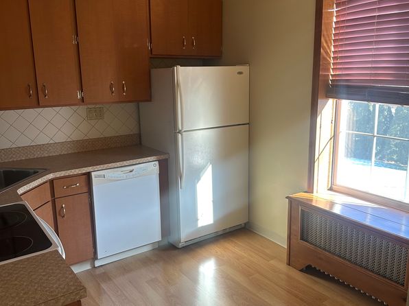 135 Westchester Ave #11