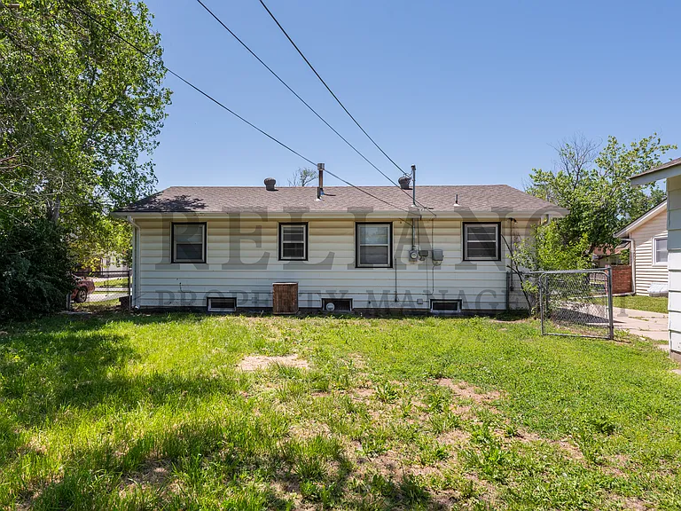 3052 S Bonn Ave — Photo 4