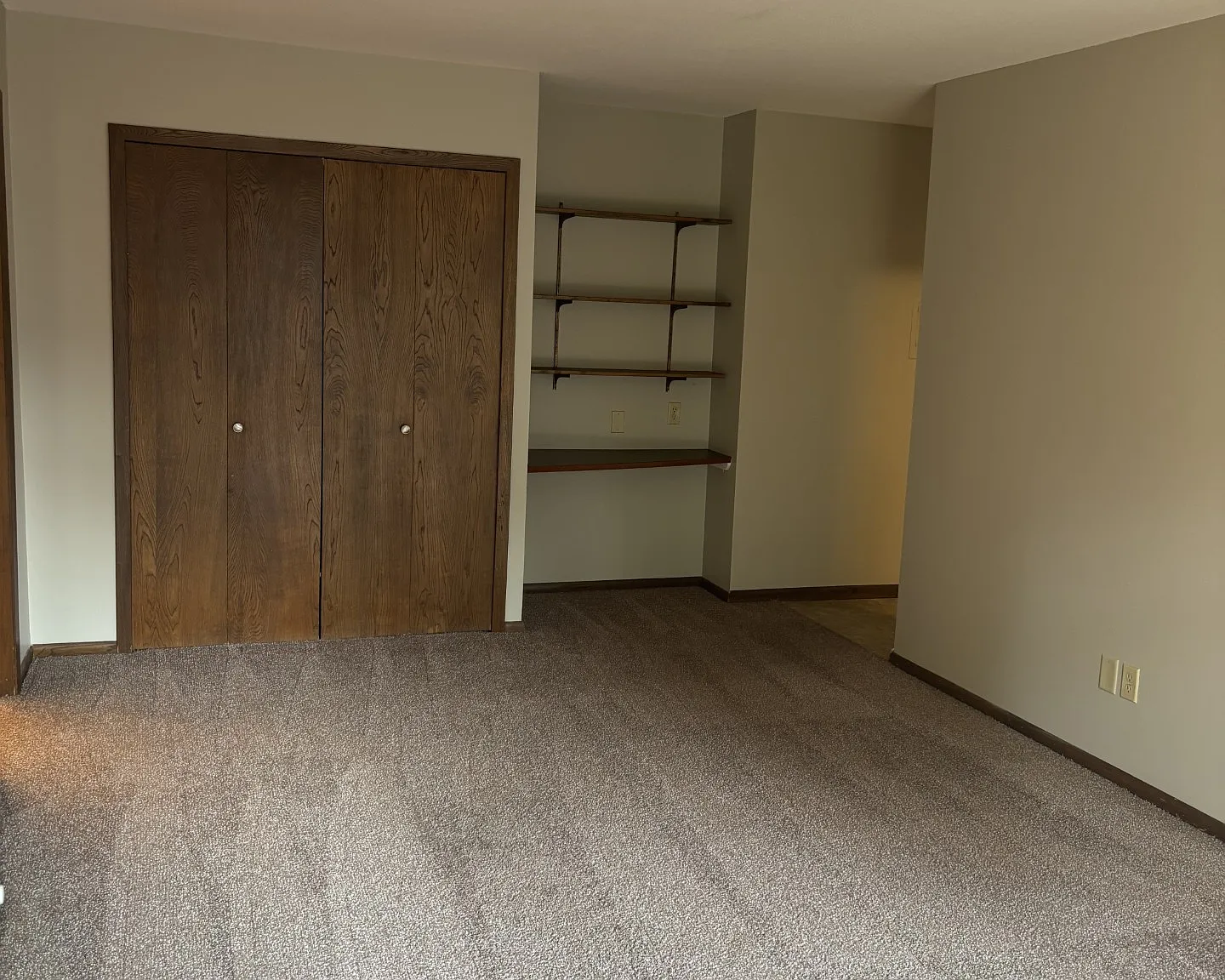 1 bed, 700 sqft, $995 — Photo 4