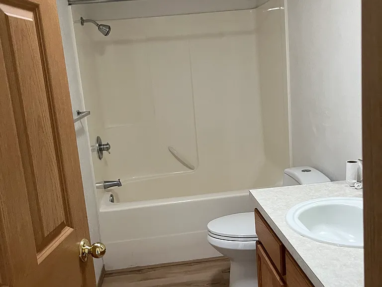 3121 Macy Ct NE — Photo 5