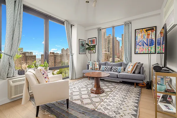 その他 3LDK in NEW YORK 347 W 22nd St APT 3, New York, NY 10011 | MLS #S1698873 | Zillow