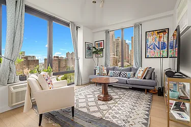 1790 Third Avenue, #1104