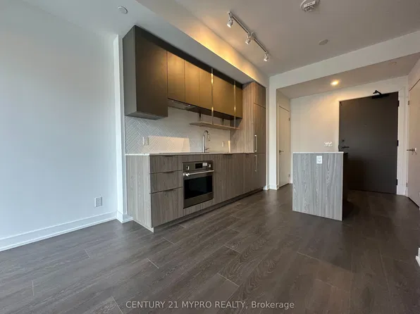 15 Holmes Ave, Toronto, ON