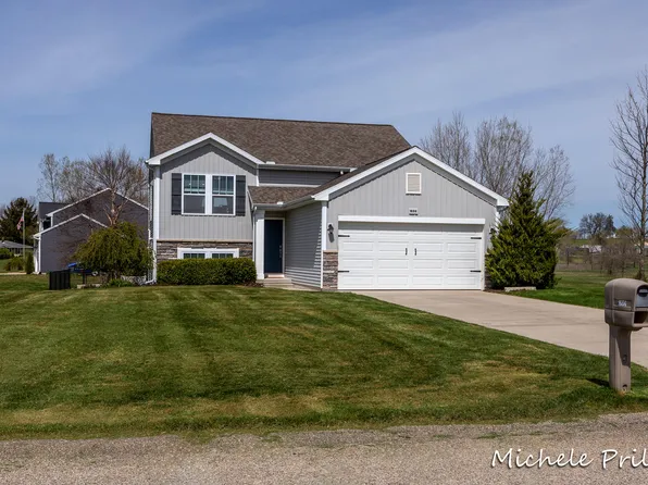1686 Turtle Head Ln, Wayland, MI 49348
