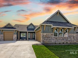 6900 Saddle Bred Way, Star, ID 83669