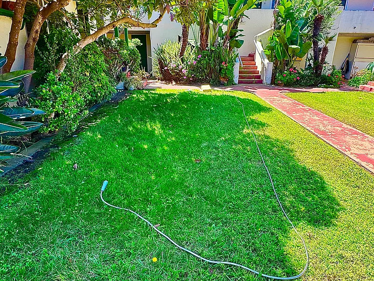 4851 Brighton Ave #A — Photo 38