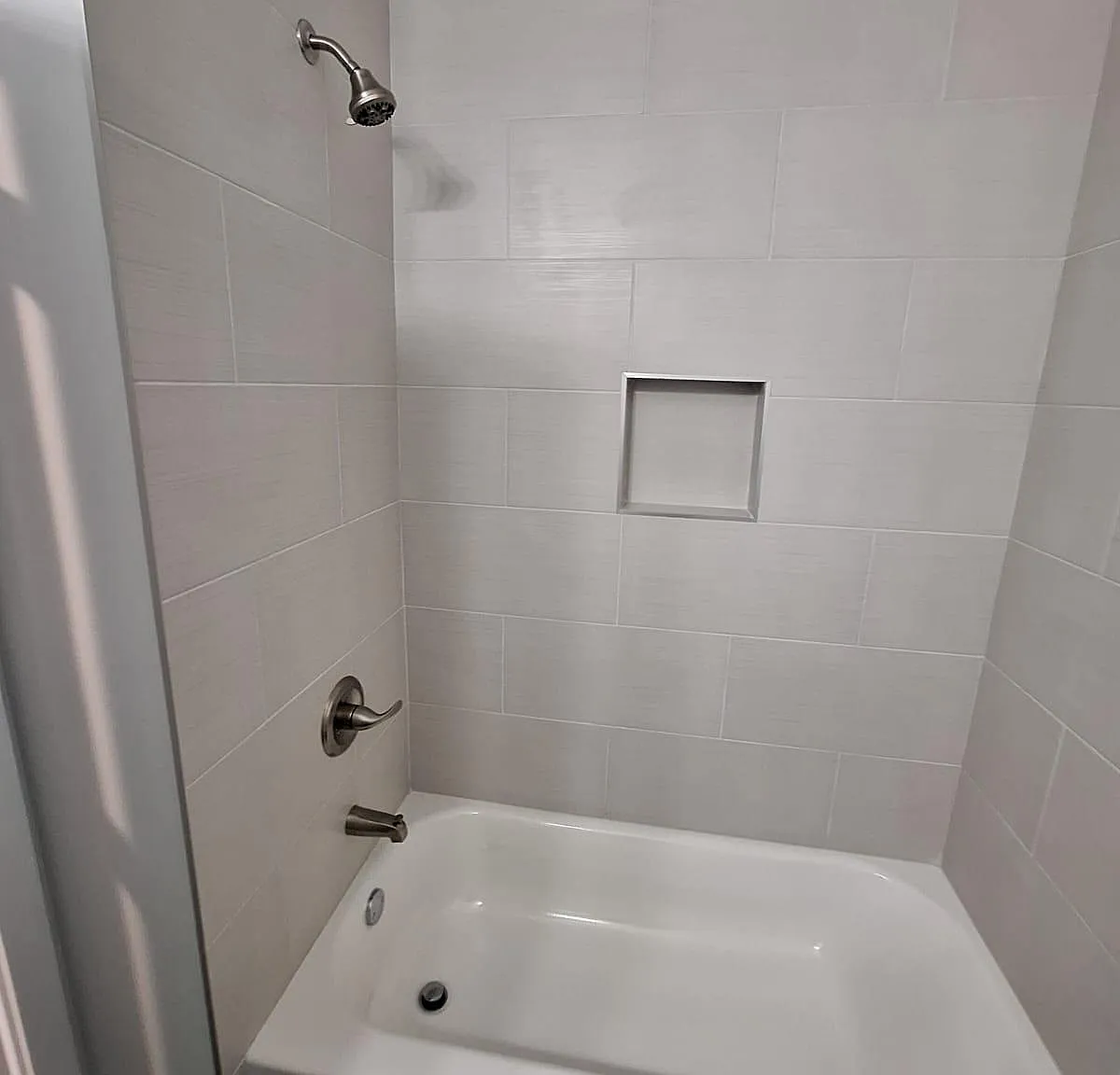 3 bed, $1,925 — Photo 1