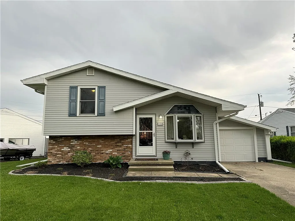 116 Larkspur Dr photo 1