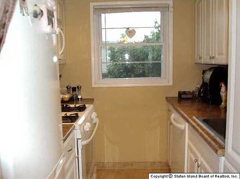 2nd image of 169 Cromwell Ave APT 3A