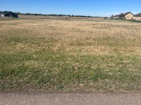 8456 S Sagebrush Ln, North Platte, NE