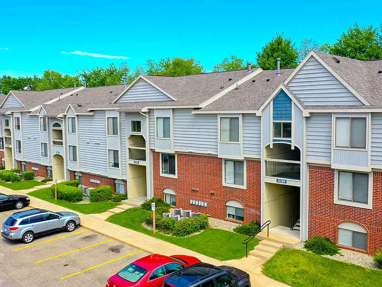 Glenn Valley Apartments — Photo 42
