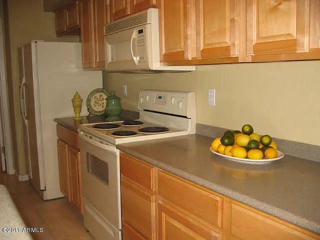 12-013, 7414 E Northland Dr A-106 - 1 — Photo 2