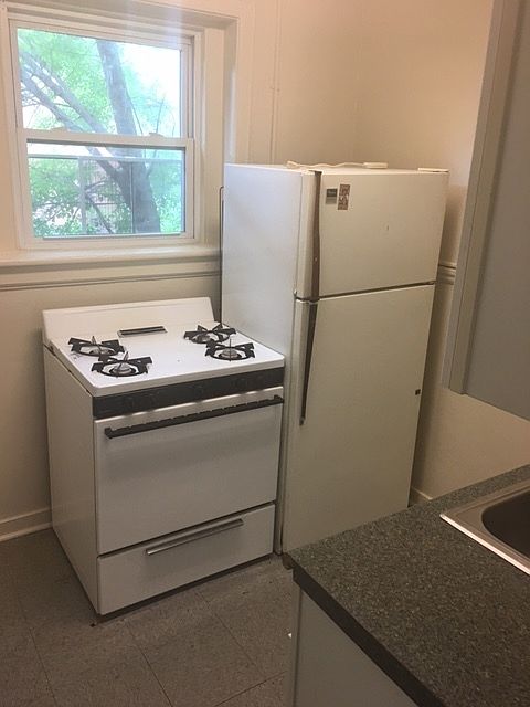 1st image of 700 N Belmont Ave APT 3