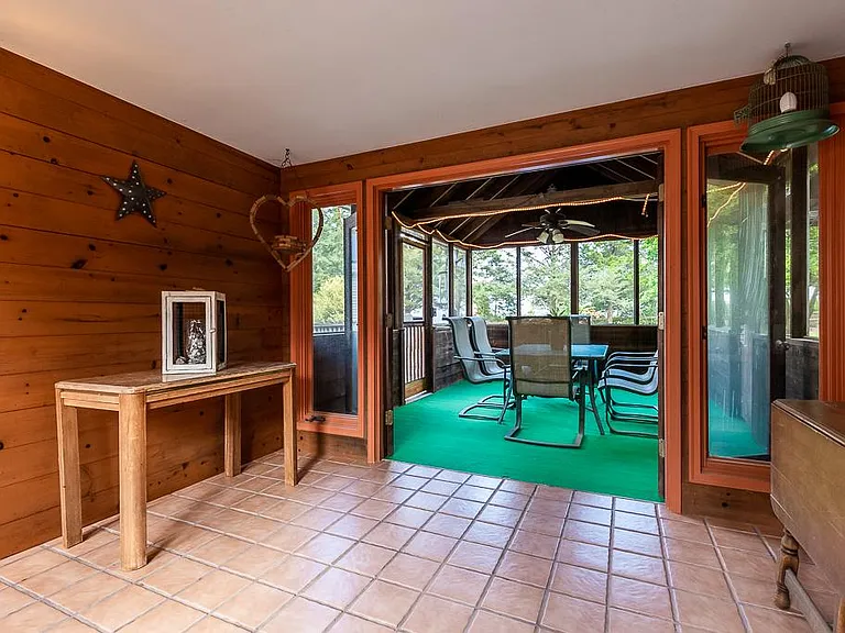 131 Hemlock Dr — Photo 34