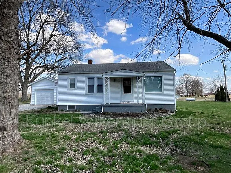 1006 Scott Troy Rd — Photo 1
