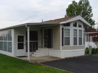 729 Bayside Ln, Coldwater, MI 49036