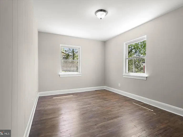 4015 Duvall Ave — Photo 13