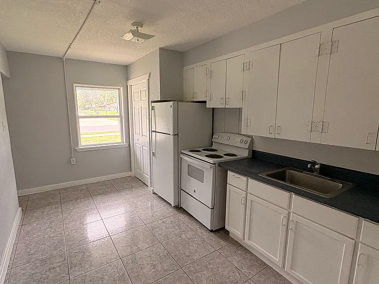 135 Lake Hayes Rd — Photo 6