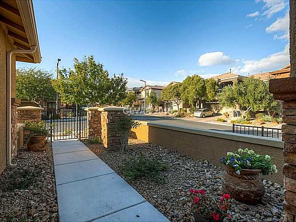 4th image of 5366 Bristol Bend Ct